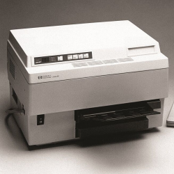 HP Laserjet "Classic" (Modell 2686A): Erster zuverlässiger Desktop-Laserdrucker von HP. Das Druckwerk wurde von Canon (CX-Engine) entwickelt.